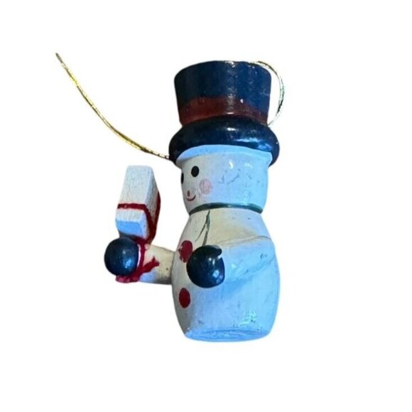 Wooden Snowman Holding Gift Ornament Toy Christmas Ornament Classic‎ - Picture 4 of 4